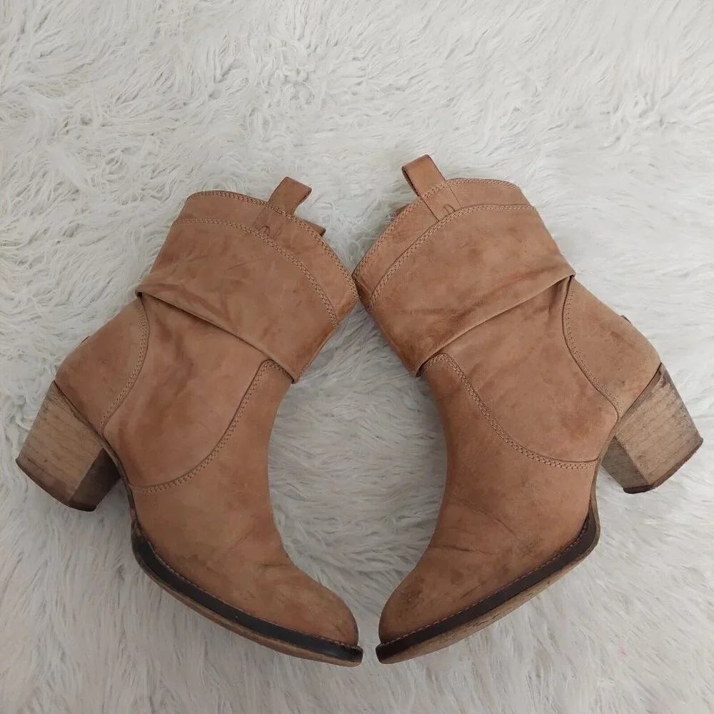 Dingo Women's Size 8.5 M Tan Leather Cowboy Western Ankle Boots‎ Distressed